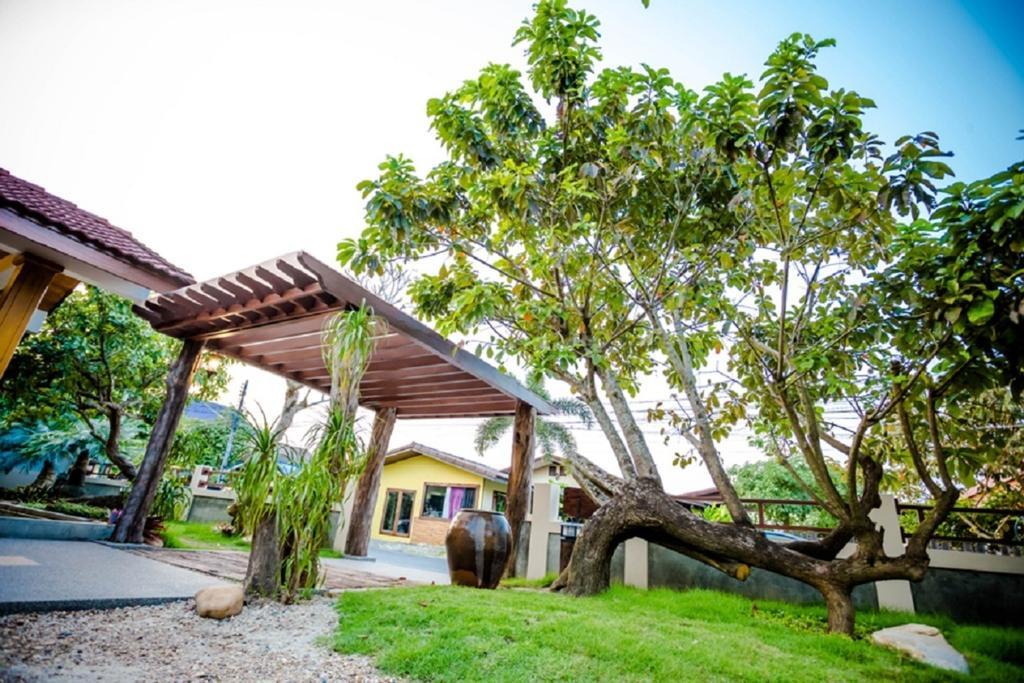 Tree Home Plus Nakhon Si Thammarat Eksteriør bilde